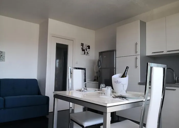 Heliopolis K Int. Village Natu, Clim, Park.